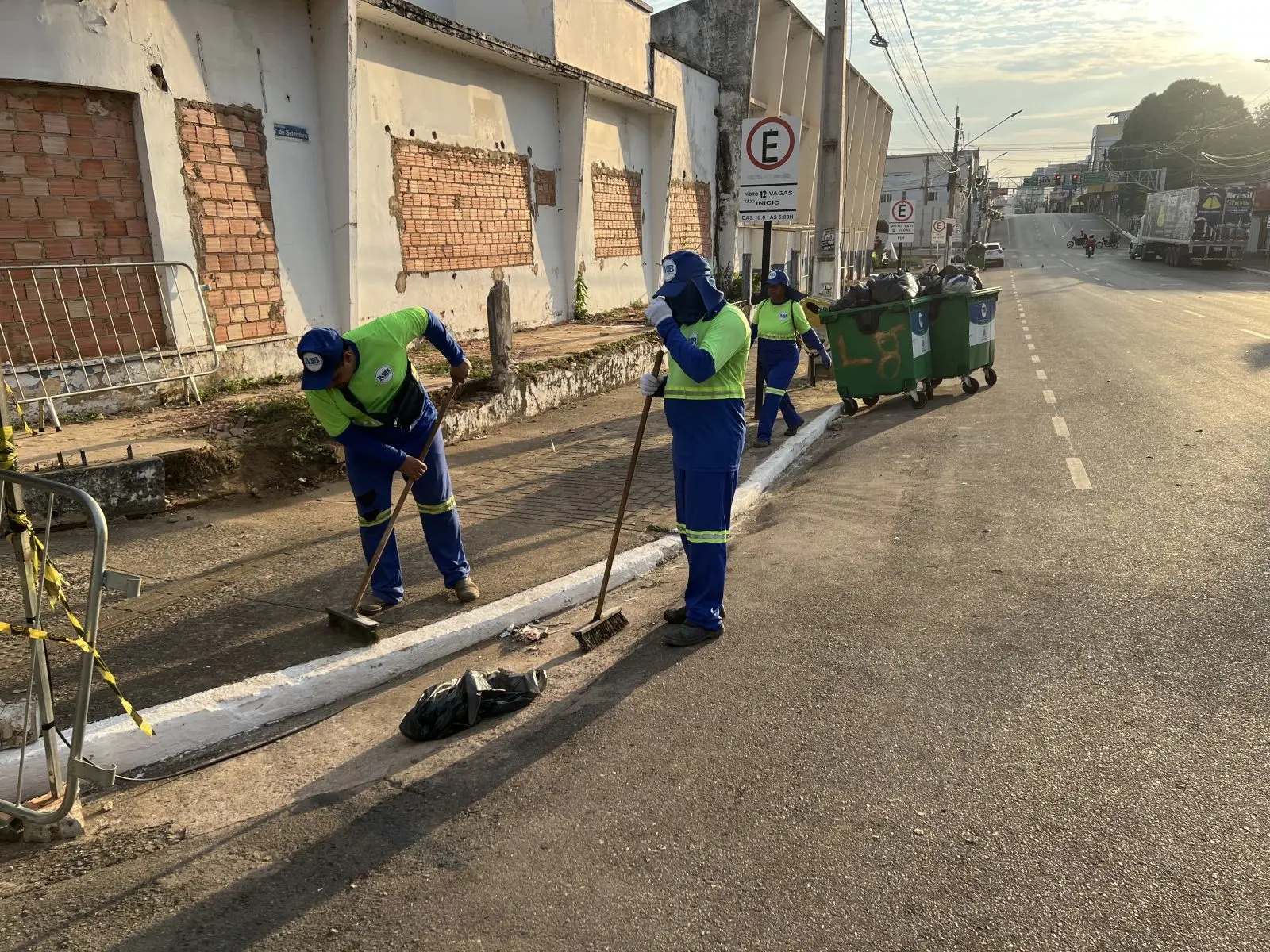 Operação de limpeza mobiliza cerca de 100 trabalhadores durante aniversário de 112 anos de PVH