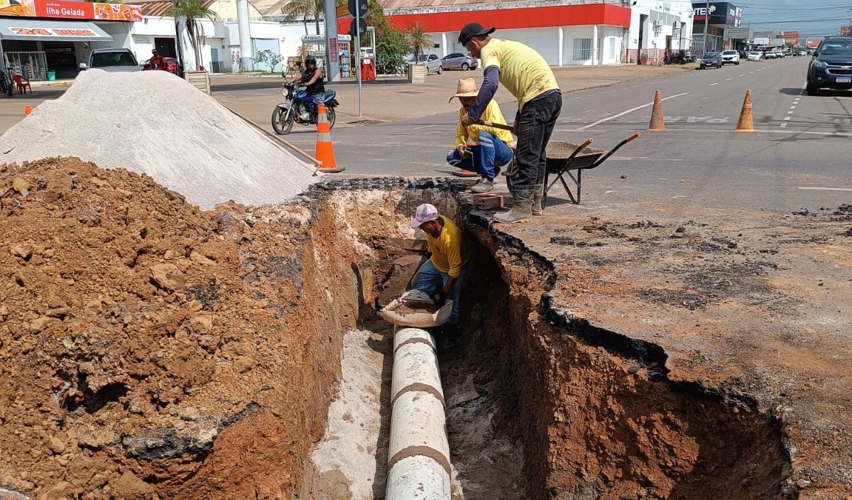 Prefeitura intensifica obras de saneamento para prevenir alagamentos na avenida Sete de Setembro