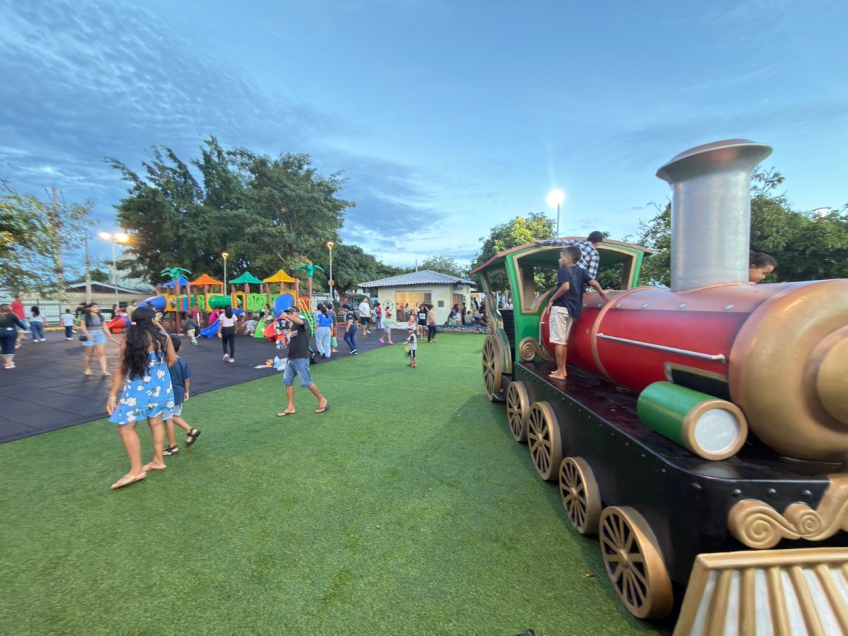 O evento mantém uma agenda diversificada de atividades gratuitas, voltadas para públicos de todas as idades